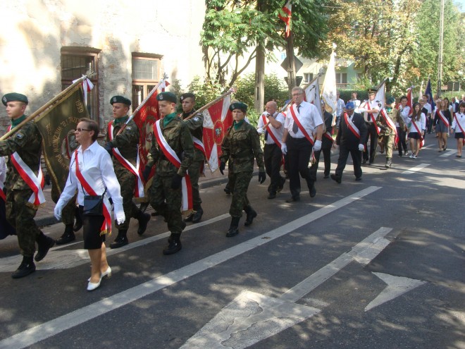 Przemarsz pod pomnik