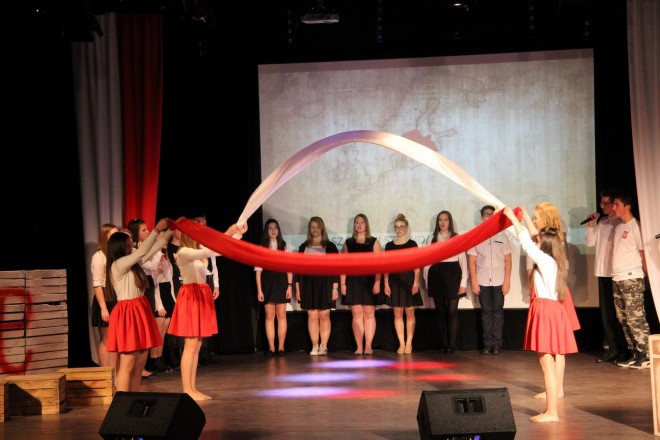 Musical „Mam biało-czerwone serce” w Bielawie