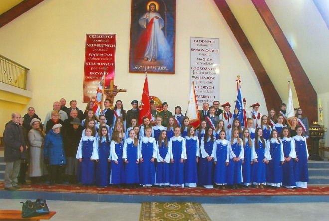 Chór Puellarum Cantus z Sybirakami w Stalowej Woli