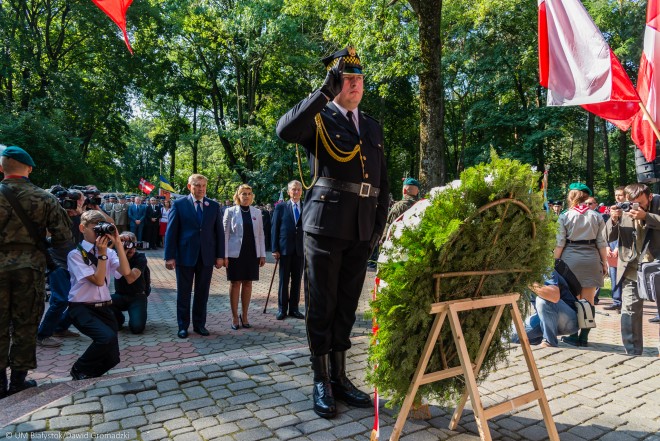 Złożenie wspólnego wieńca