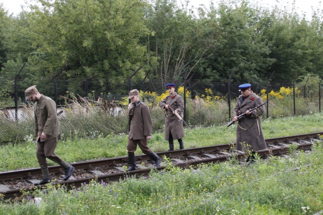 Kadry z filmu „Dębiccy Sybiracy – historia kamerą zapisana”