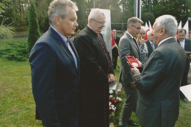Wręczenie medali pamiątkowych