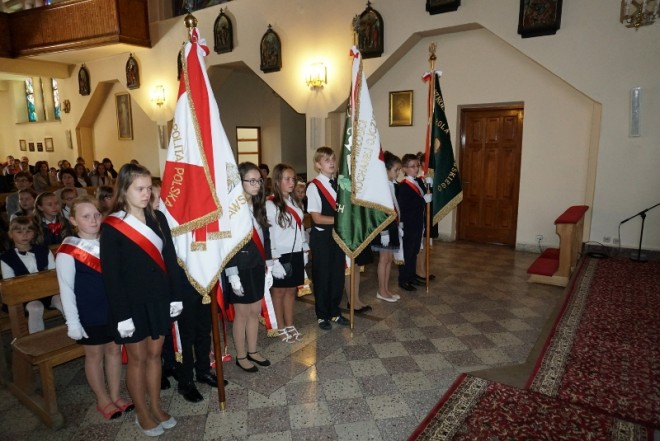 Poczty sztandarowe szkół