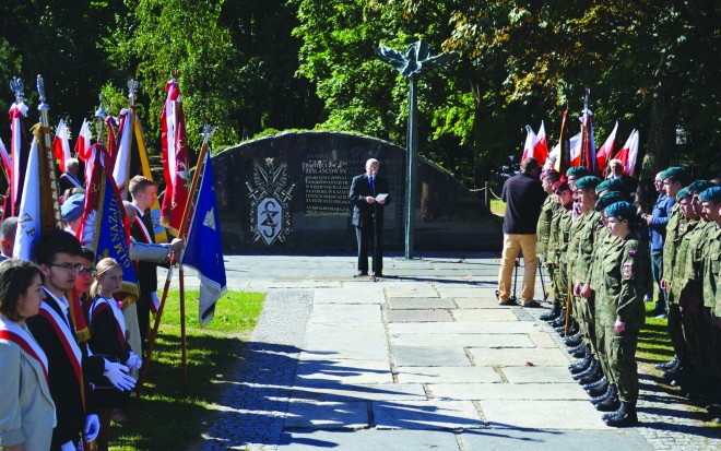 Uroczystości pod pomnikiem Pamięci Zesłańców Syberyjskich