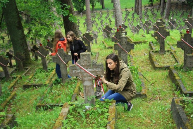 Cmentarz na Antokolu